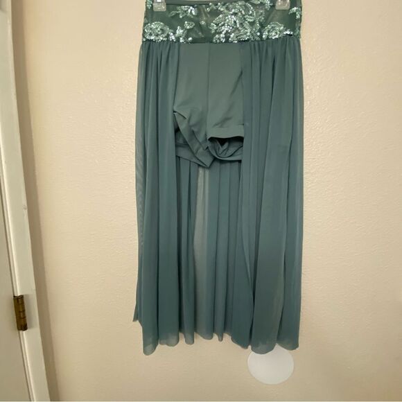 WEISSMAN Dance Costume 2 piece Sage green sequin Guiltfree 10337 MA adult - Picture 3 of 13